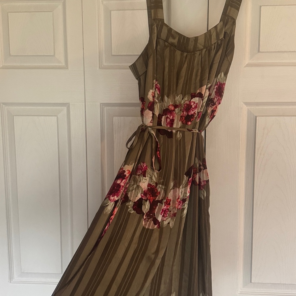 Banana Republic Maxi Dress | SZ•12 - Picture 5 of 9
